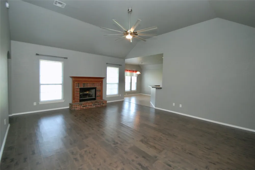 4944 S 204 AVENUE E Broken Arrow, OK 74014