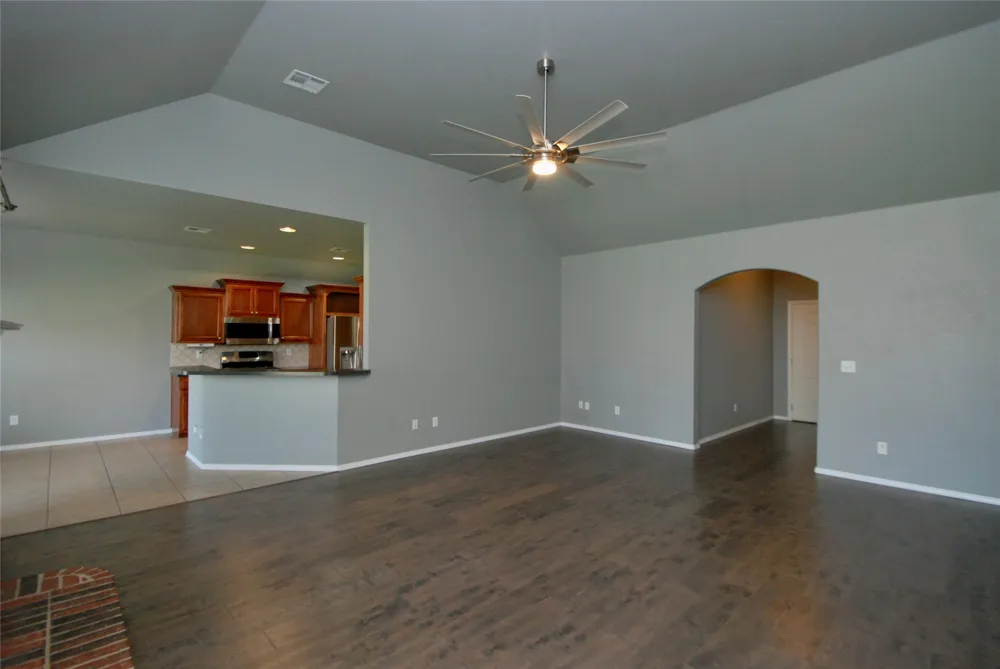 4944 S 204 AVENUE E Broken Arrow, OK 74014