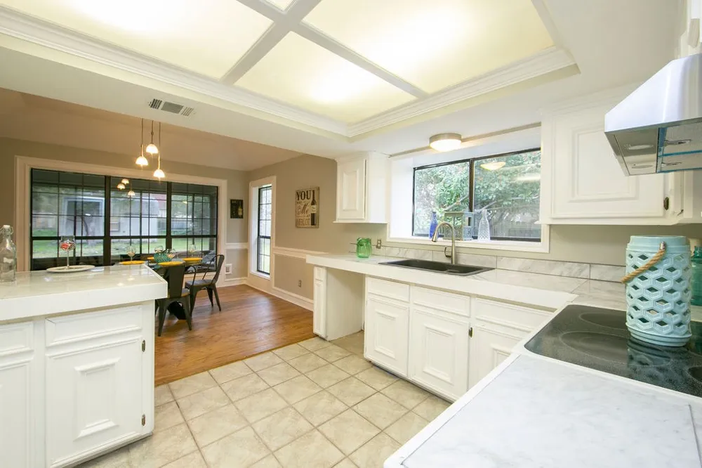 13102 Villa Park Drive Austin, TX 78729