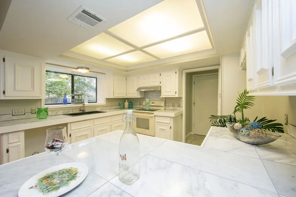 13102 Villa Park Drive Austin, TX 78729