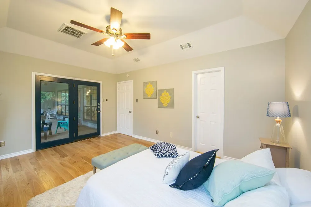 13102 Villa Park Drive Austin, TX 78729