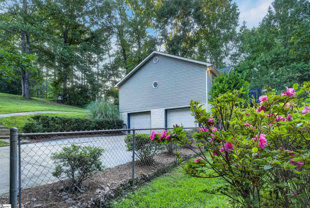 1509 Winding Way Taylors, SC 29687