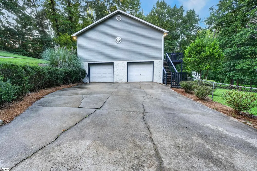 1509 Winding Way Taylors, SC 29687
