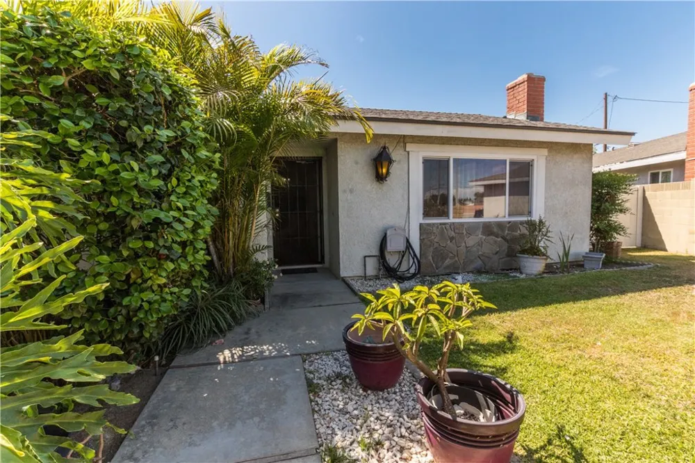 8341 San Simeon Circle Buena Park, CA 90620