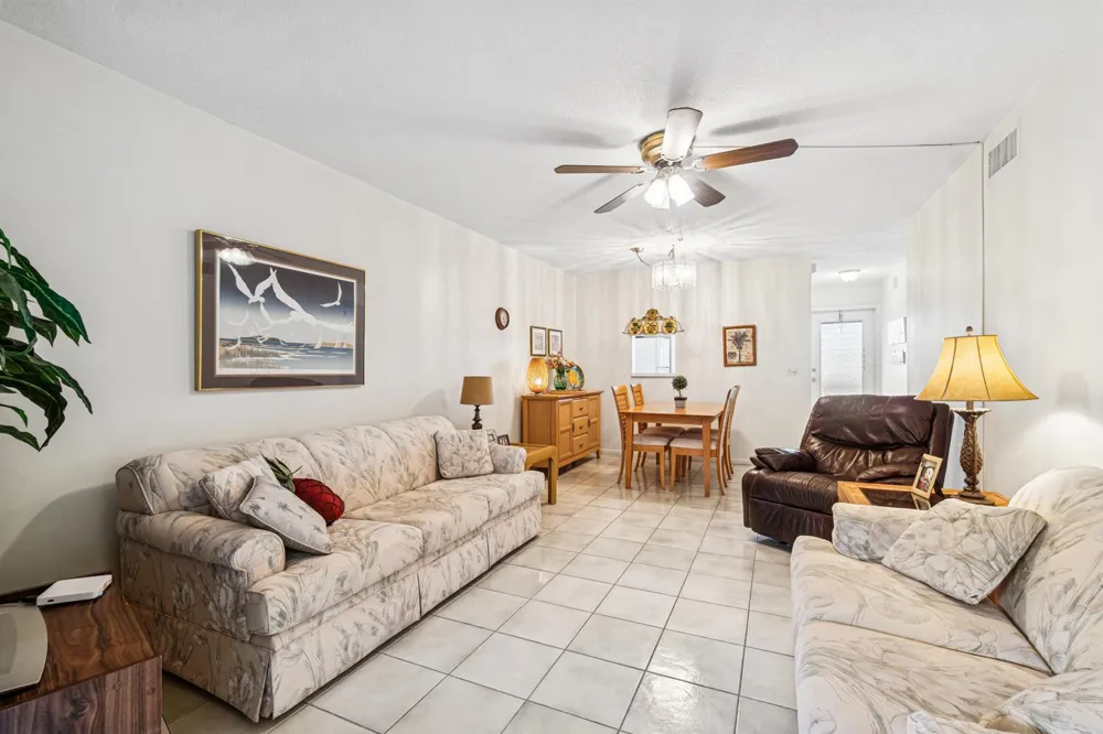 108 NE 20TH AVENUE NE #201 Boynton Beach, FL 33435
