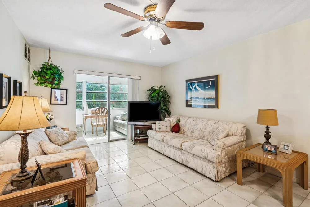 108 NE 20TH AVENUE NE #201 Boynton Beach, FL 33435