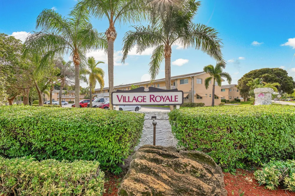108 NE 20TH AVENUE NE #201 Boynton Beach, FL 33435