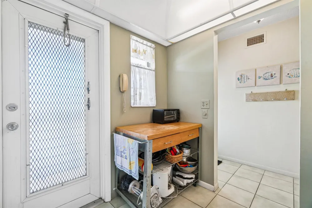108 NE 20TH AVENUE NE #201 Boynton Beach, FL 33435