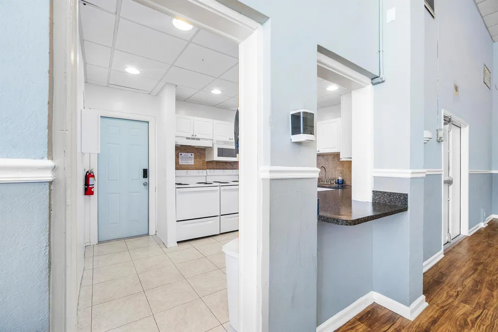 108 NE 20TH AVENUE NE #201 Boynton Beach, FL 33435
