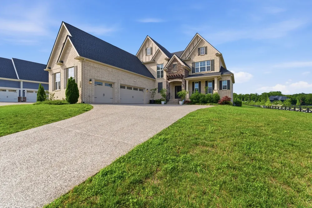 2186 Broadway St Nolensville, TN 37135