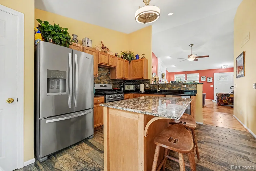 1565 Marshbank Court Pontiac City, MI 48340