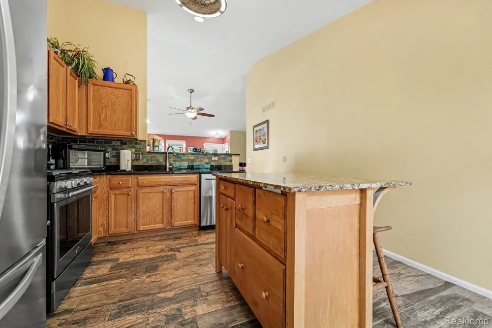 1565 Marshbank Court Pontiac City, MI 48340