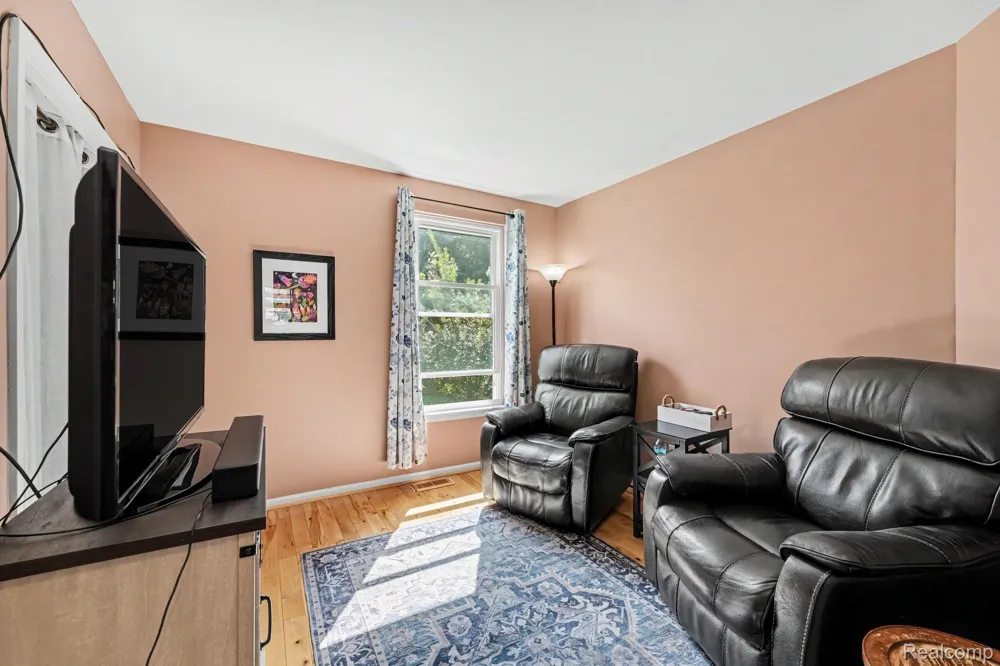1565 Marshbank Court Pontiac City, MI 48340