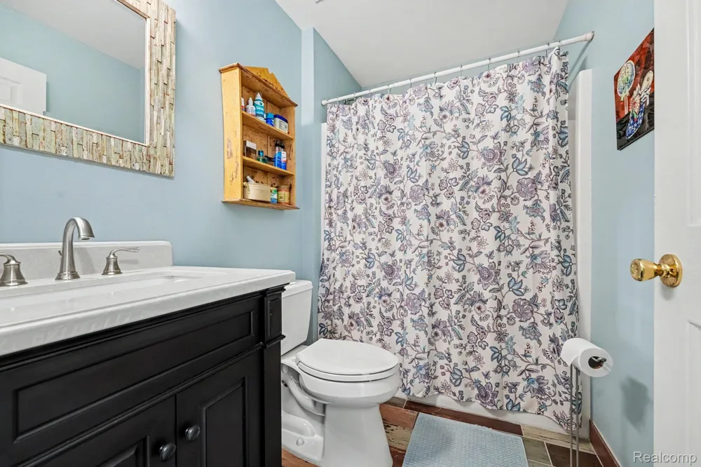 1565 Marshbank Court Pontiac City, MI 48340