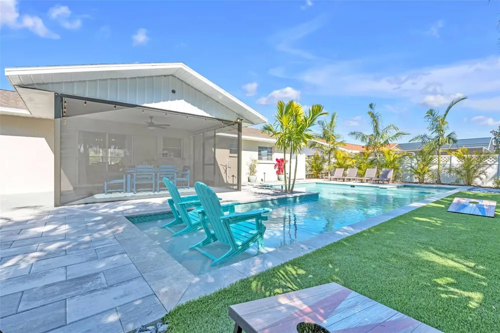 5211 17TH AVENUE W Bradenton, FL 34209
