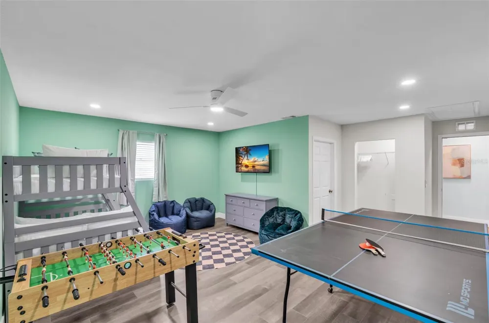 5211 17TH AVENUE W Bradenton, FL 34209