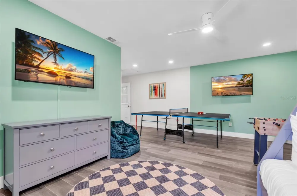 5211 17TH AVENUE W Bradenton, FL 34209