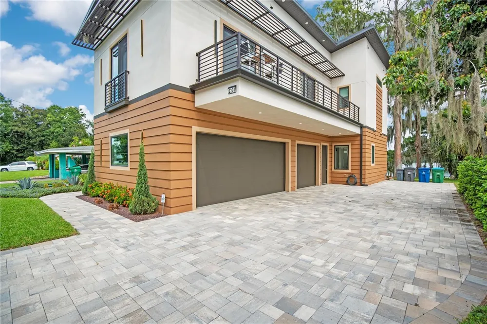 2207 KINDEL AVENUE Winter Park, FL 32789