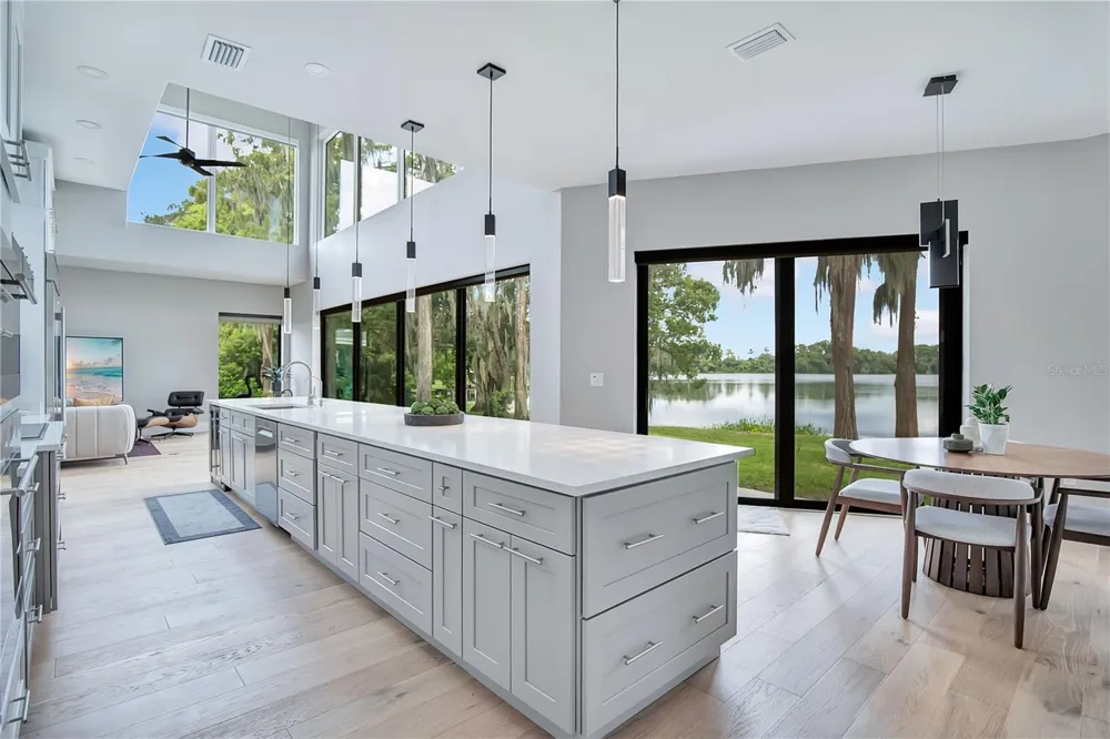2207 KINDEL AVENUE Winter Park, FL 32789