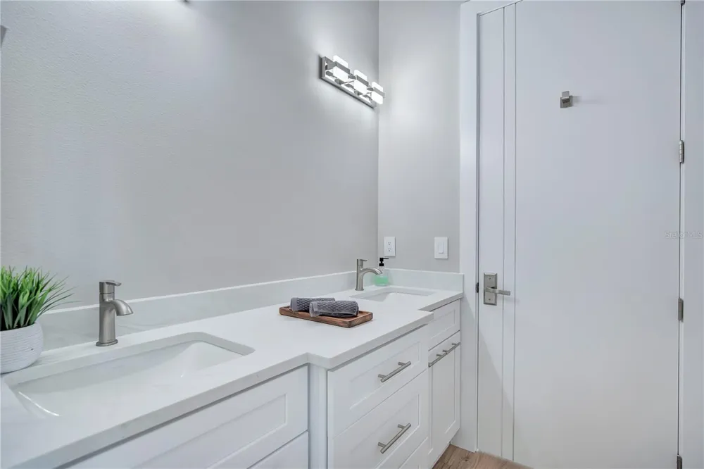 2207 KINDEL AVENUE Winter Park, FL 32789