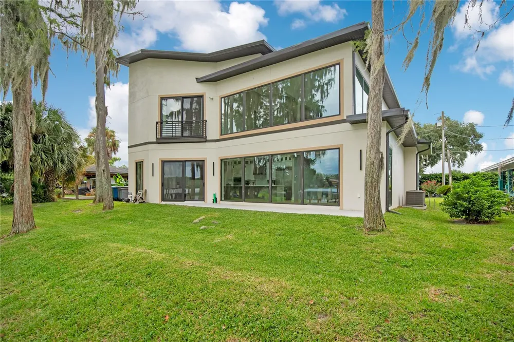 2207 KINDEL AVENUE Winter Park, FL 32789
