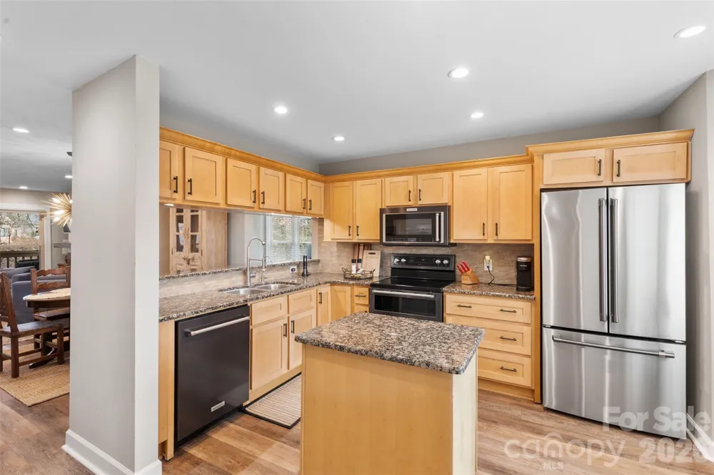 13820 Queens Harbor Road Charlotte, NC 28278