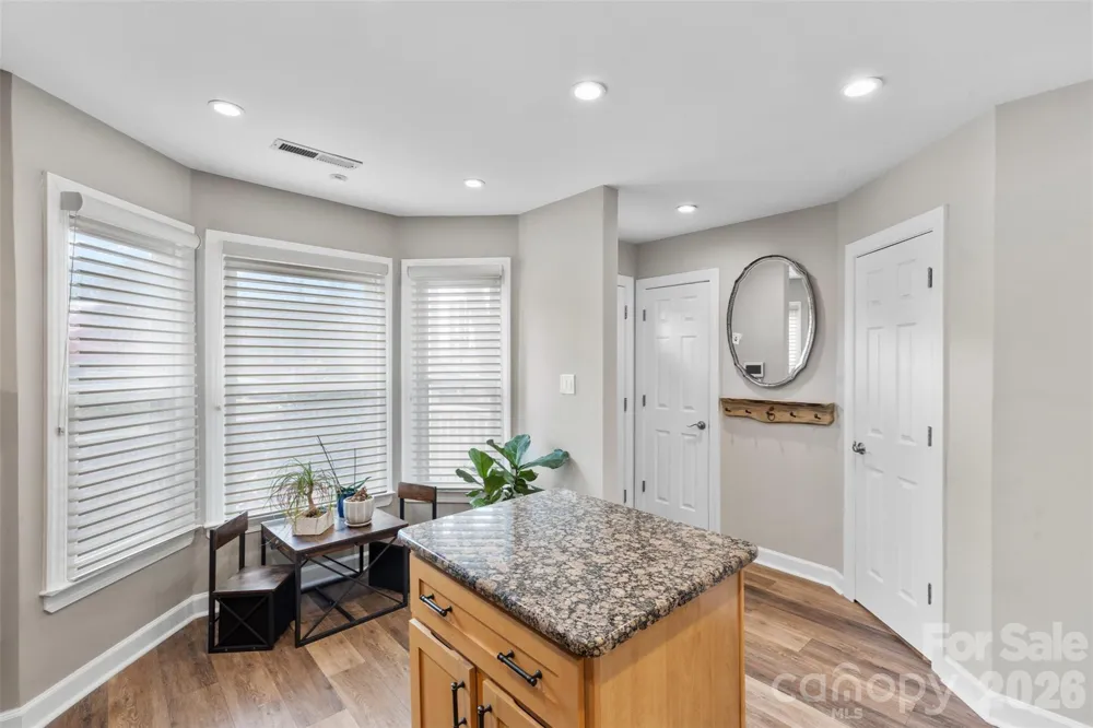 13820 Queens Harbor Road Charlotte, NC 28278