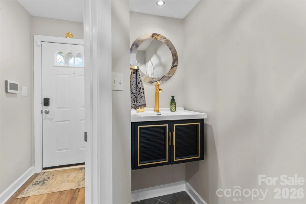13820 Queens Harbor Road Charlotte, NC 28278