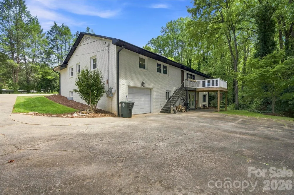215 Pinehurst Lane Newton, NC 28658