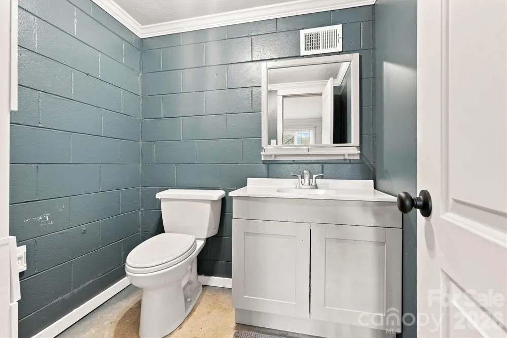 215 Pinehurst Lane Newton, NC 28658
