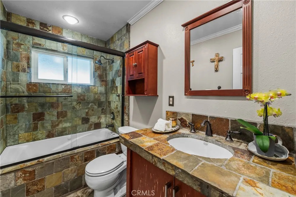 2972 Teakwood Place Costa Mesa, CA 92626