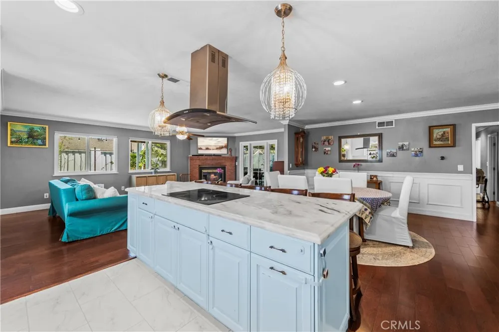 2972 Teakwood Place Costa Mesa, CA 92626