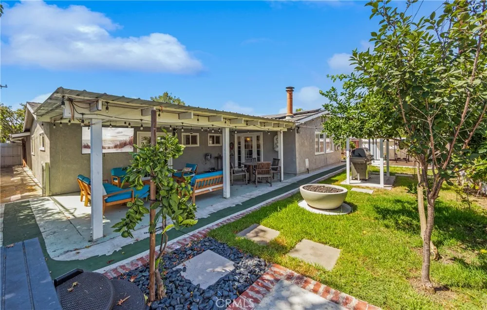 2972 Teakwood Place Costa Mesa, CA 92626