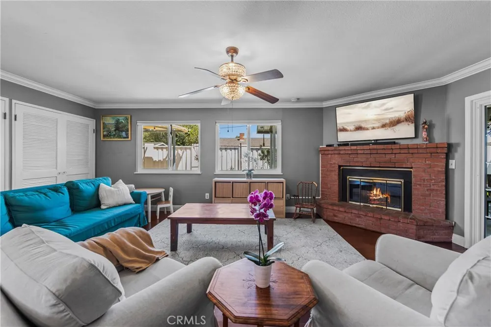 2972 Teakwood Place Costa Mesa, CA 92626
