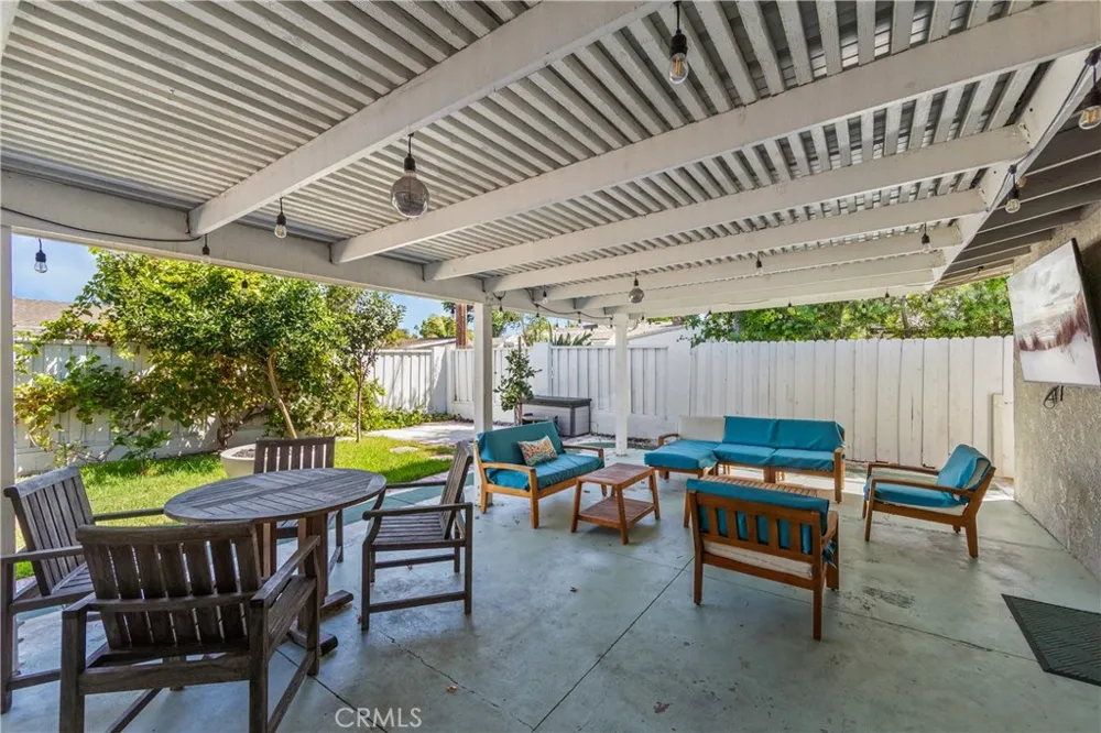 2972 Teakwood Place Costa Mesa, CA 92626
