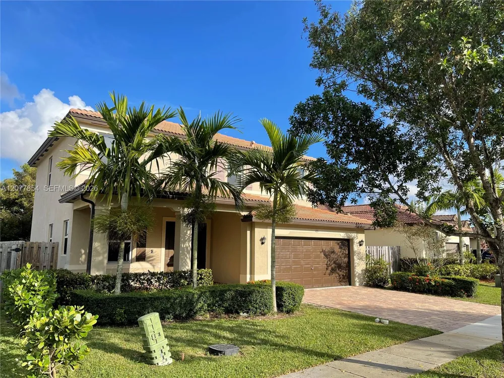 165 SE 21st Ter Homestead, FL 33033