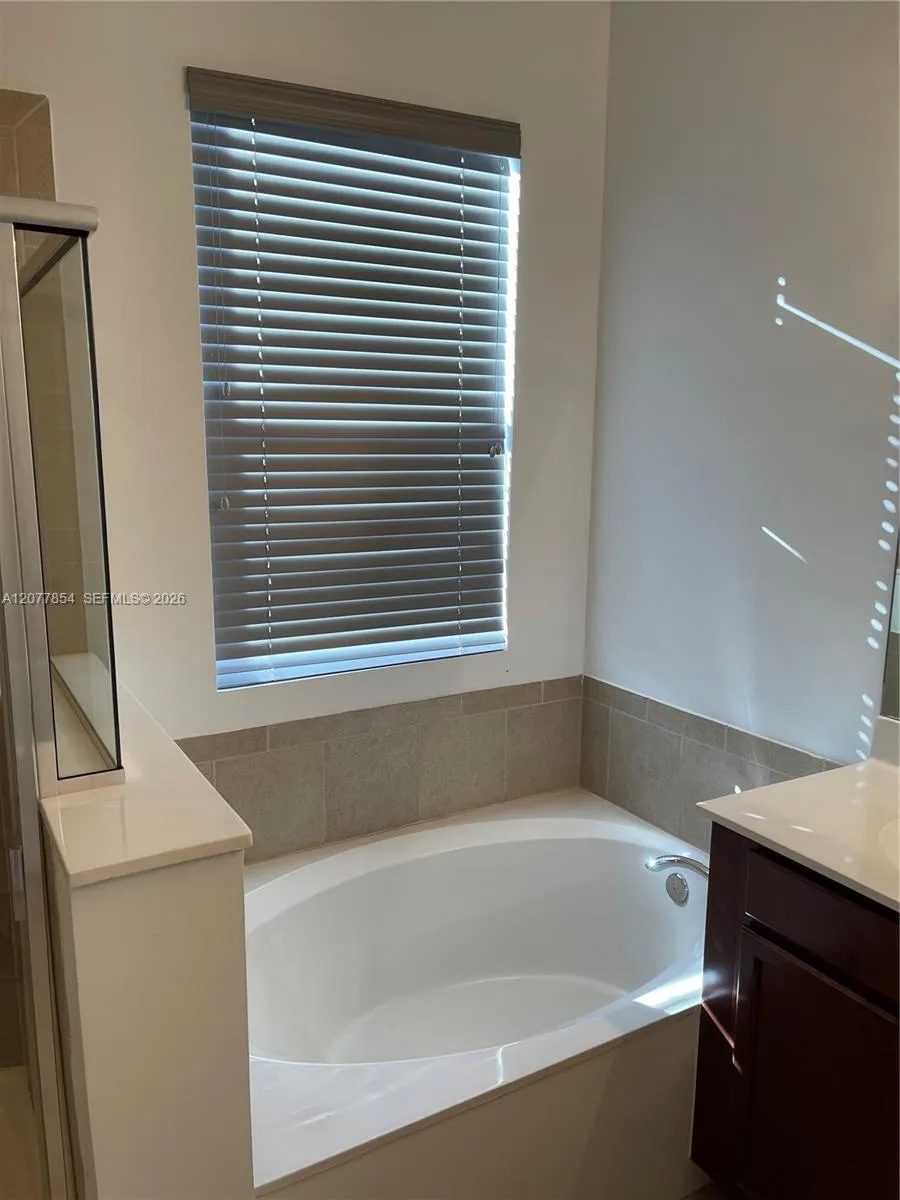165 SE 21st Ter Homestead, FL 33033