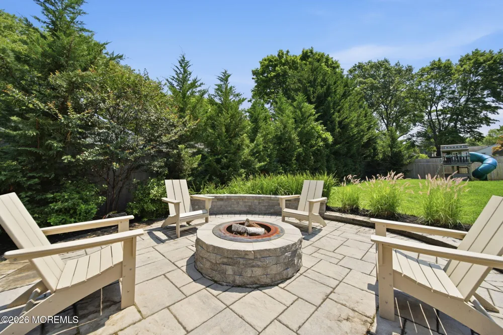 12 Elmwood Lane Fair Haven, NJ 07704