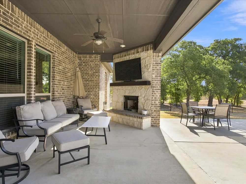 128 Paradise Oaks Court Paradise, TX 76073