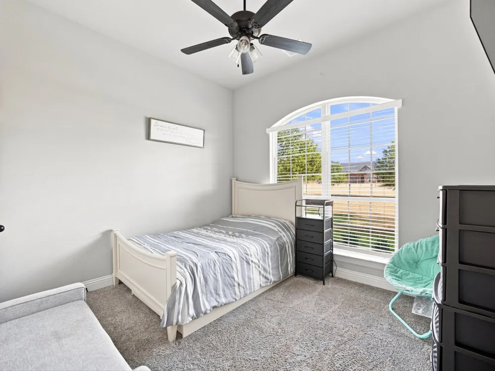 128 Paradise Oaks Court Paradise, TX 76073