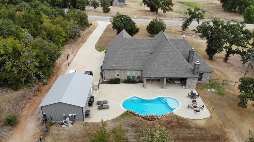 128 Paradise Oaks Court Paradise, TX 76073