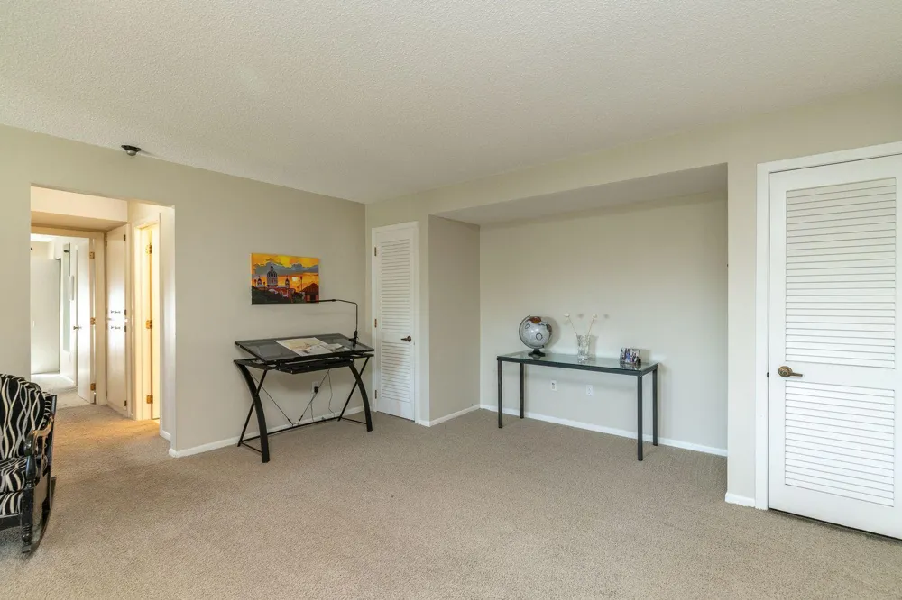 1860 Eagle Ridge Drive #W304 Mendota Heights, MN 55118
