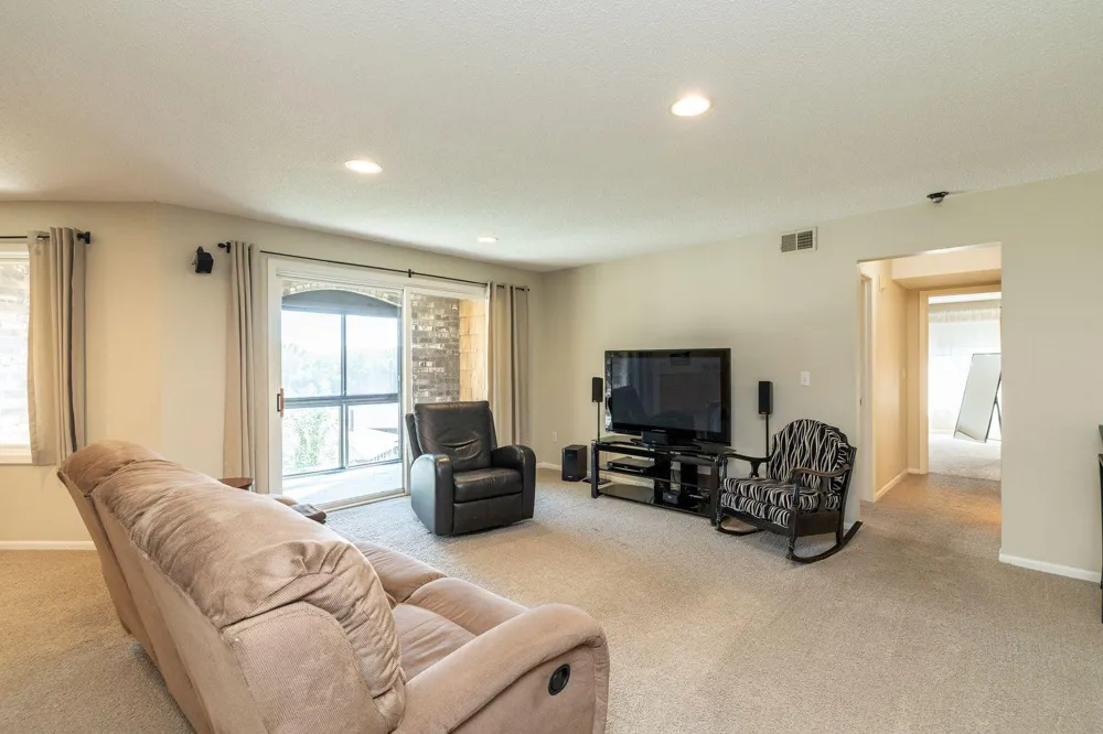1860 Eagle Ridge Drive #W304 Mendota Heights, MN 55118