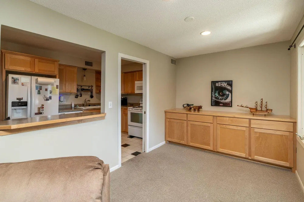 1860 Eagle Ridge Drive #W304 Mendota Heights, MN 55118