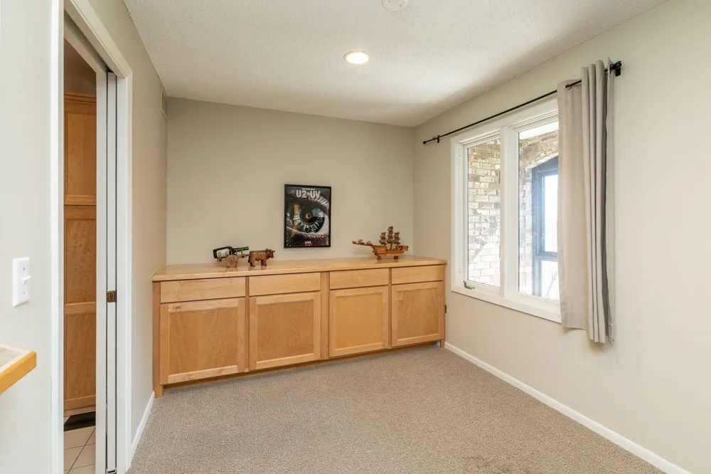 1860 Eagle Ridge Drive #W304 Mendota Heights, MN 55118