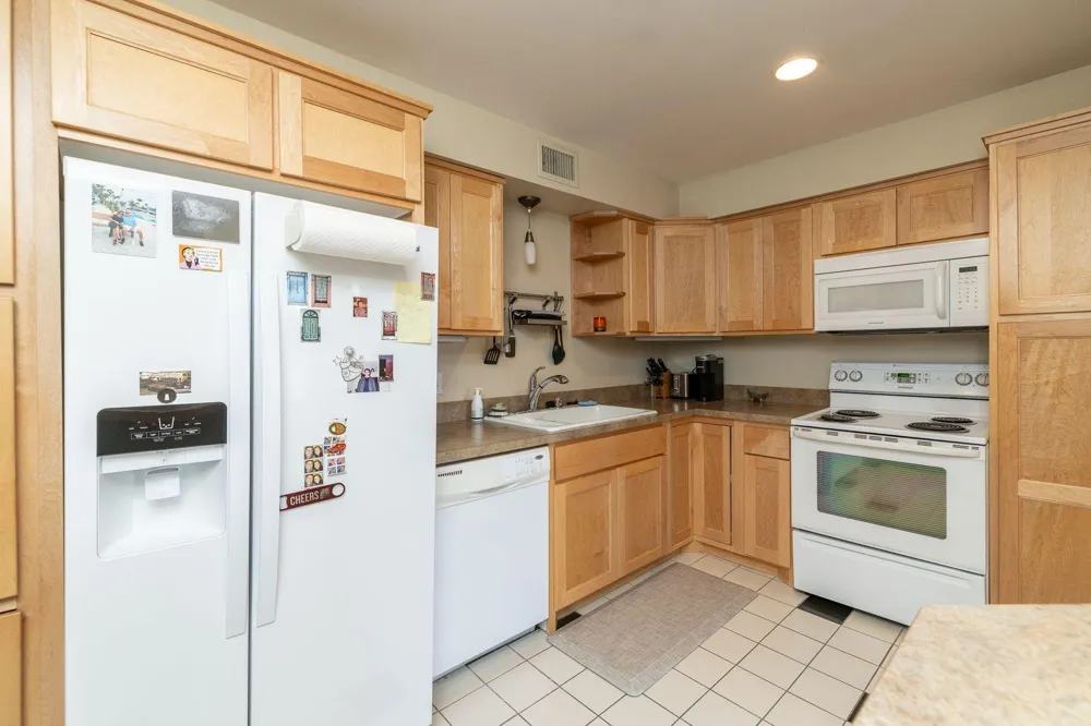 1860 Eagle Ridge Drive #W304 Mendota Heights, MN 55118