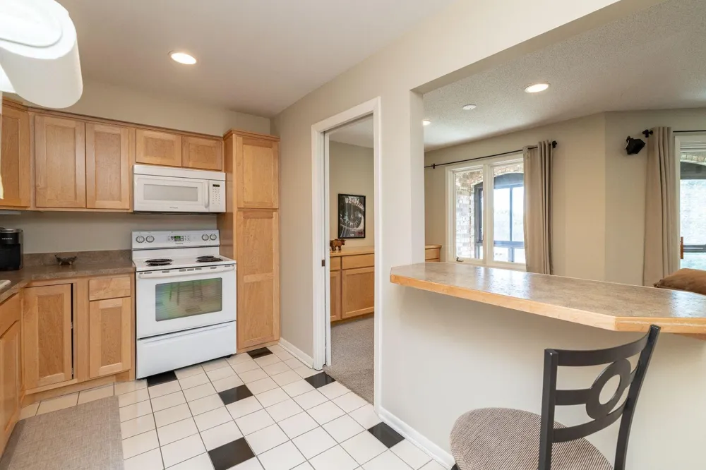 1860 Eagle Ridge Drive #W304 Mendota Heights, MN 55118