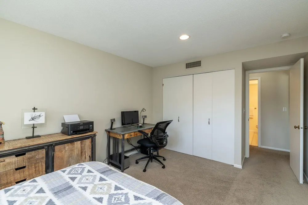 1860 Eagle Ridge Drive #W304 Mendota Heights, MN 55118
