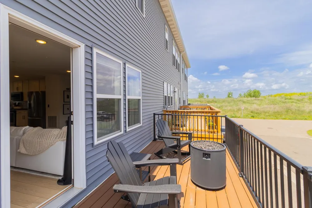 15577 Everglade Avenue Apple Valley, MN 55124