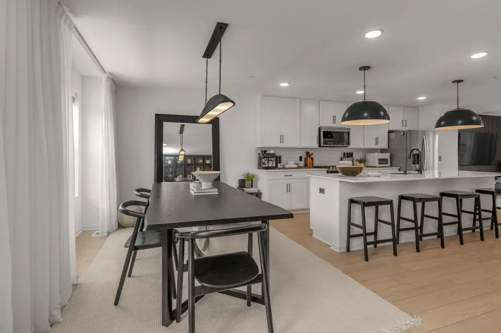15577 Everglade Avenue Apple Valley, MN 55124